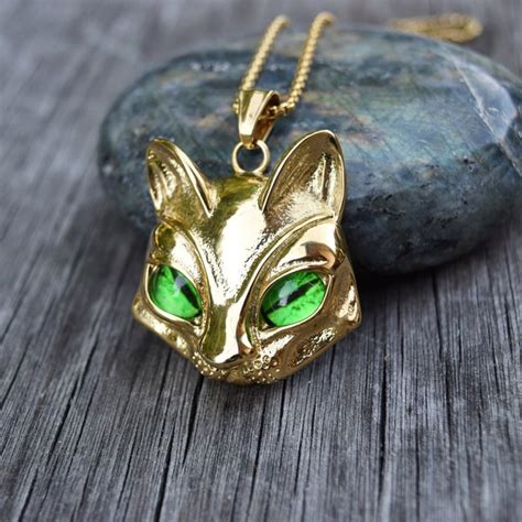 Scaredy cat amulwt necklace